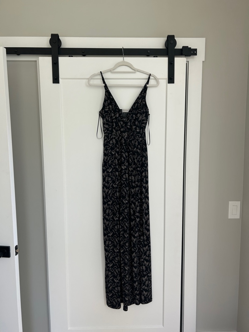 Black Floral V-Neck Jumpsuit w/ pockets